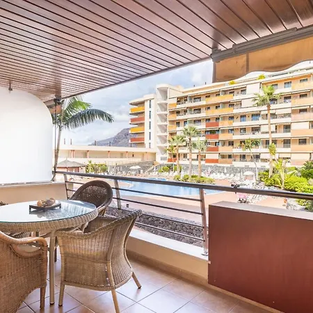 Balcon De Gigantes With Pool View Apartment